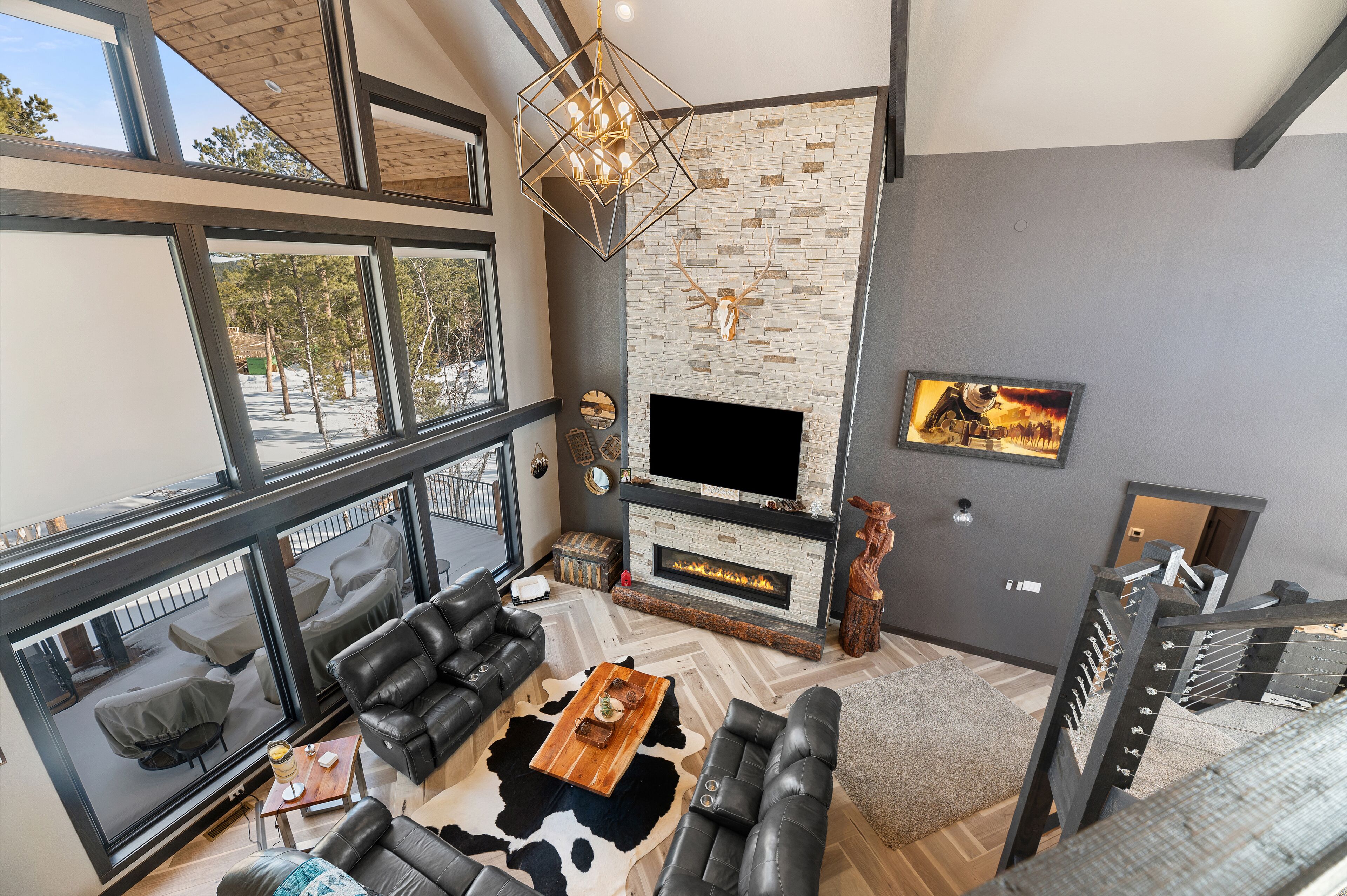 5300 Sq. Ft. Spacious Lodge w/ Swim Spa, 3-Levels and Full Game Room and Bar