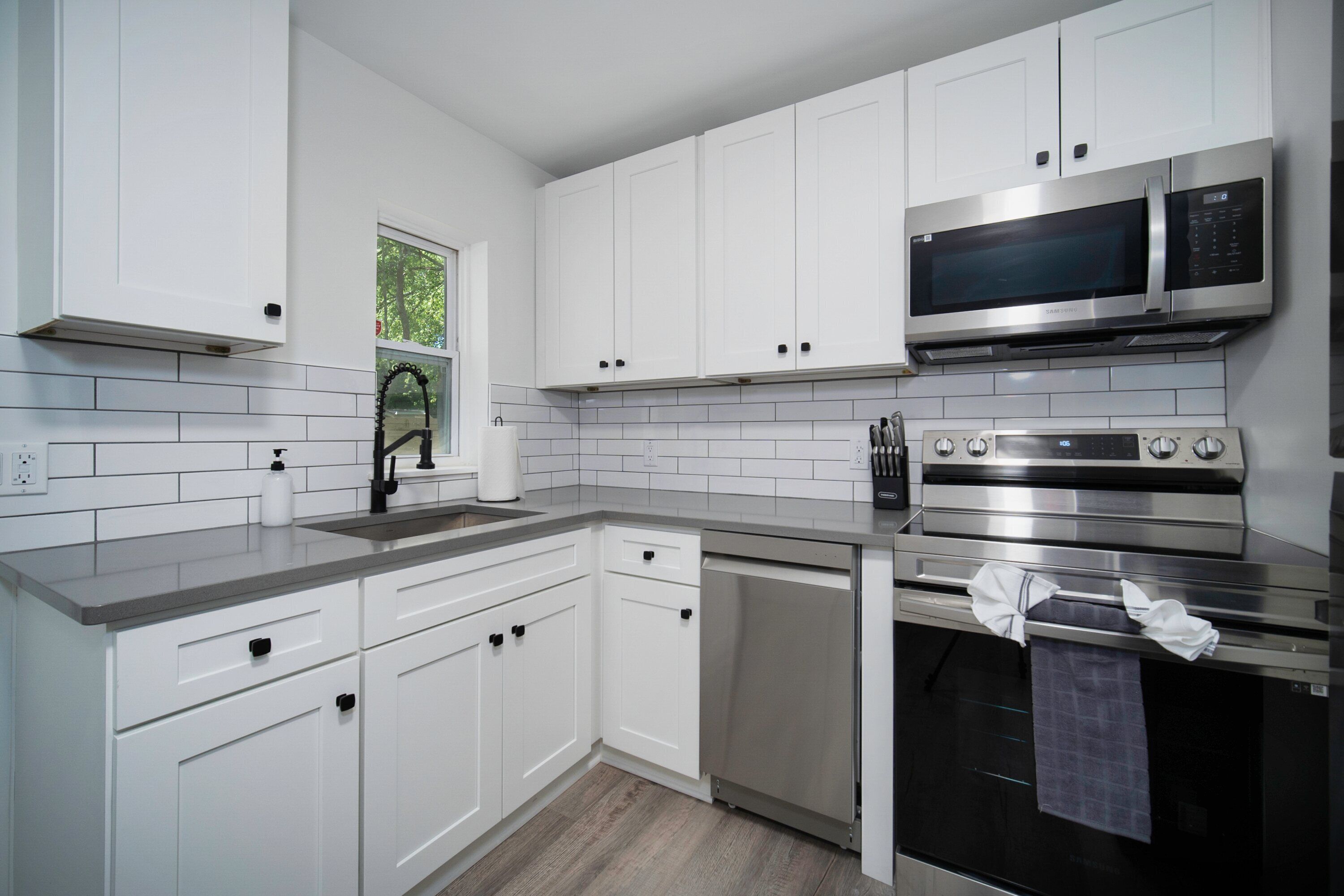 This apartment is a 2 bedroom(s), 1 bathrooms, located in Jacksonville, FL.