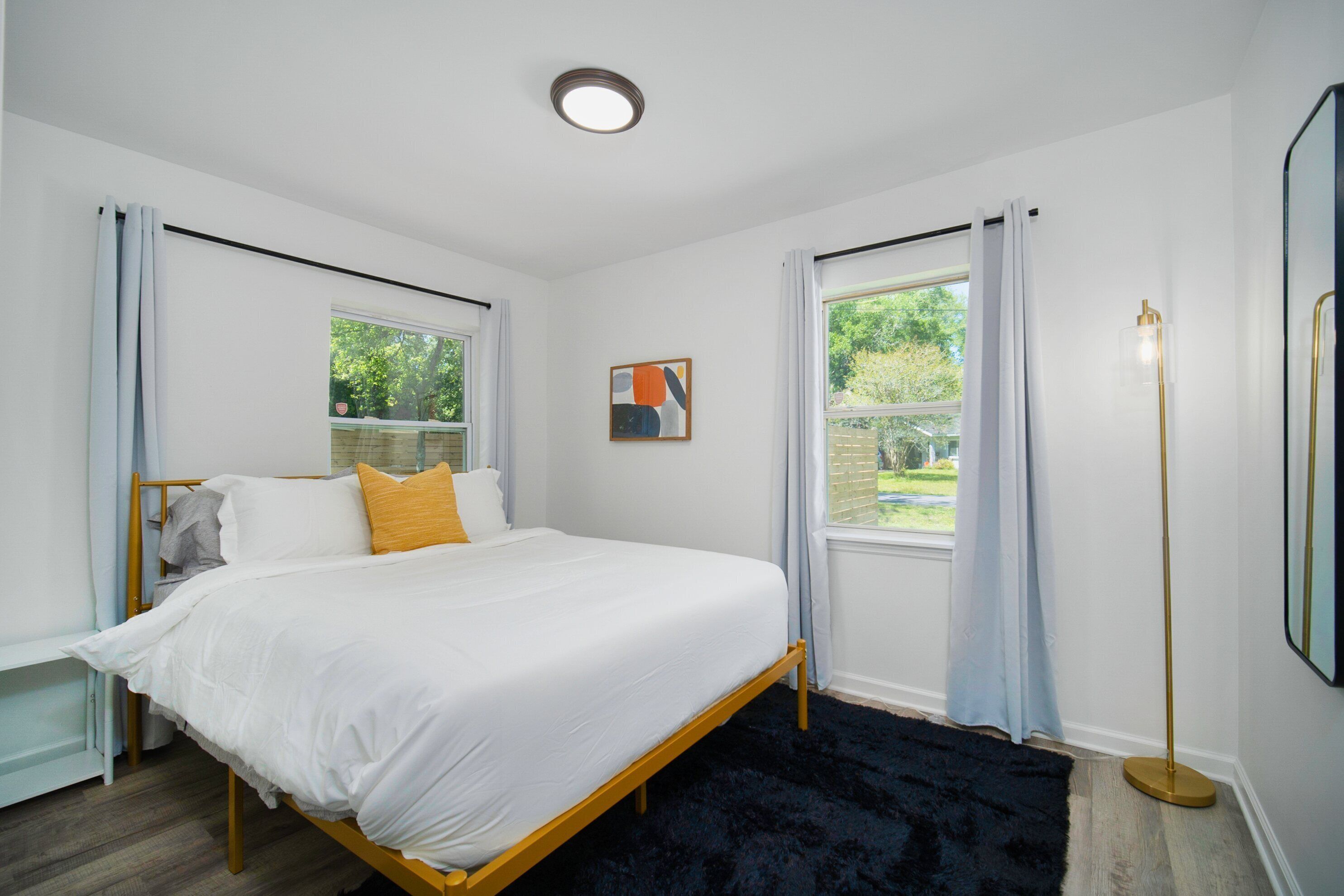 This apartment is a 2 bedroom(s), 1 bathrooms, located in Jacksonville, FL.