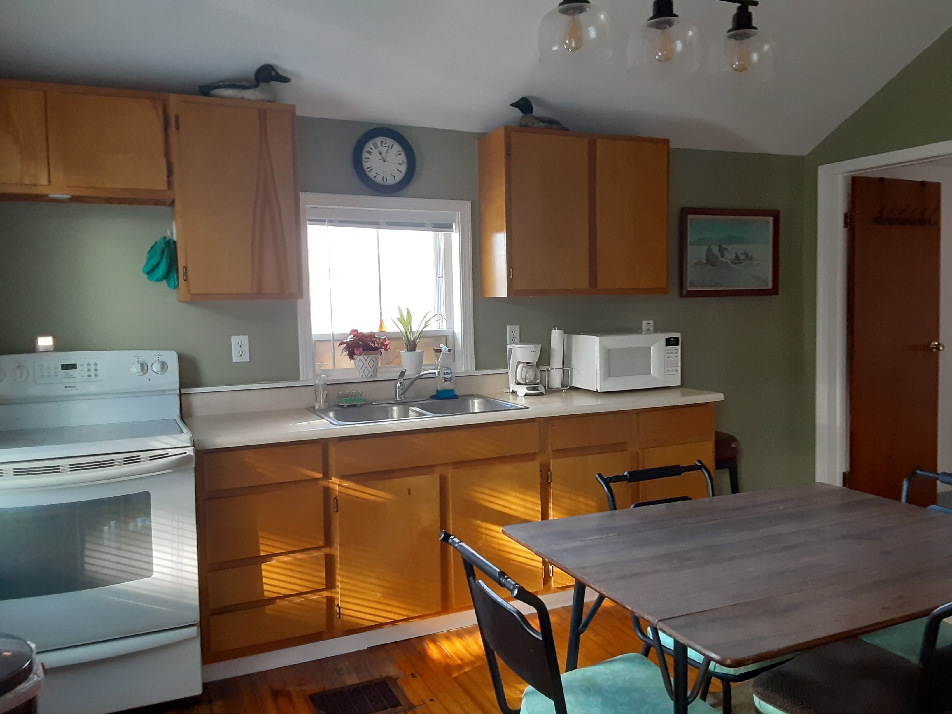 Cozy 2 Bedroom Chippewa Bay