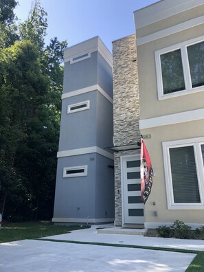 Exterior - Newly constructed VIP Leval Rooftop Townhome (Tallahassee)