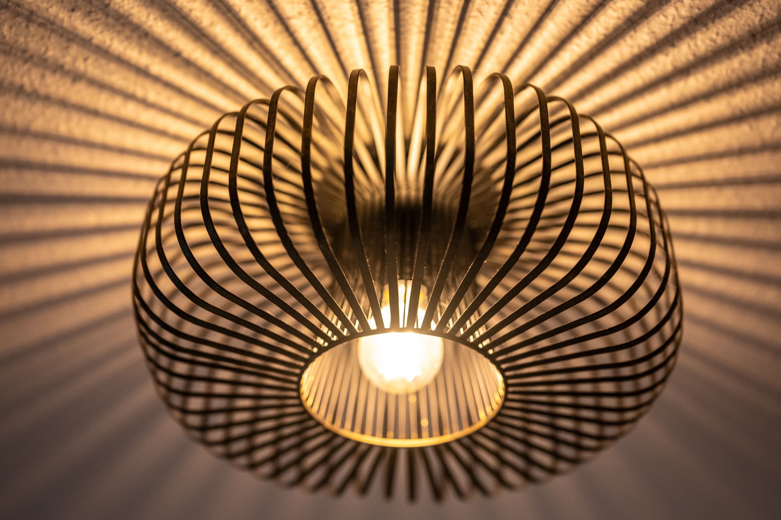 deluxe room, 1 king bed, river view | in-room safe, desk, free wifi