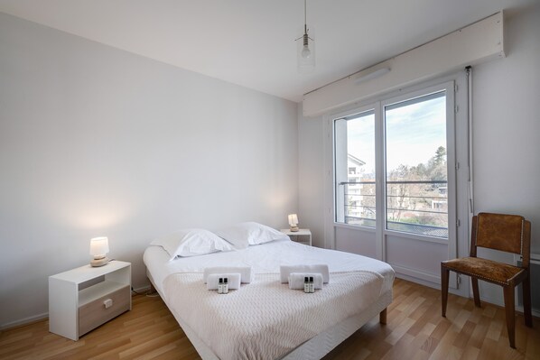 1 bedroom, WiFi, bed sheets