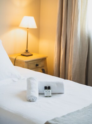 2 bedrooms, WiFi, bed sheets - La Mavéria - Beautiful T3 close to the lake (Annecy-le-Vieux)