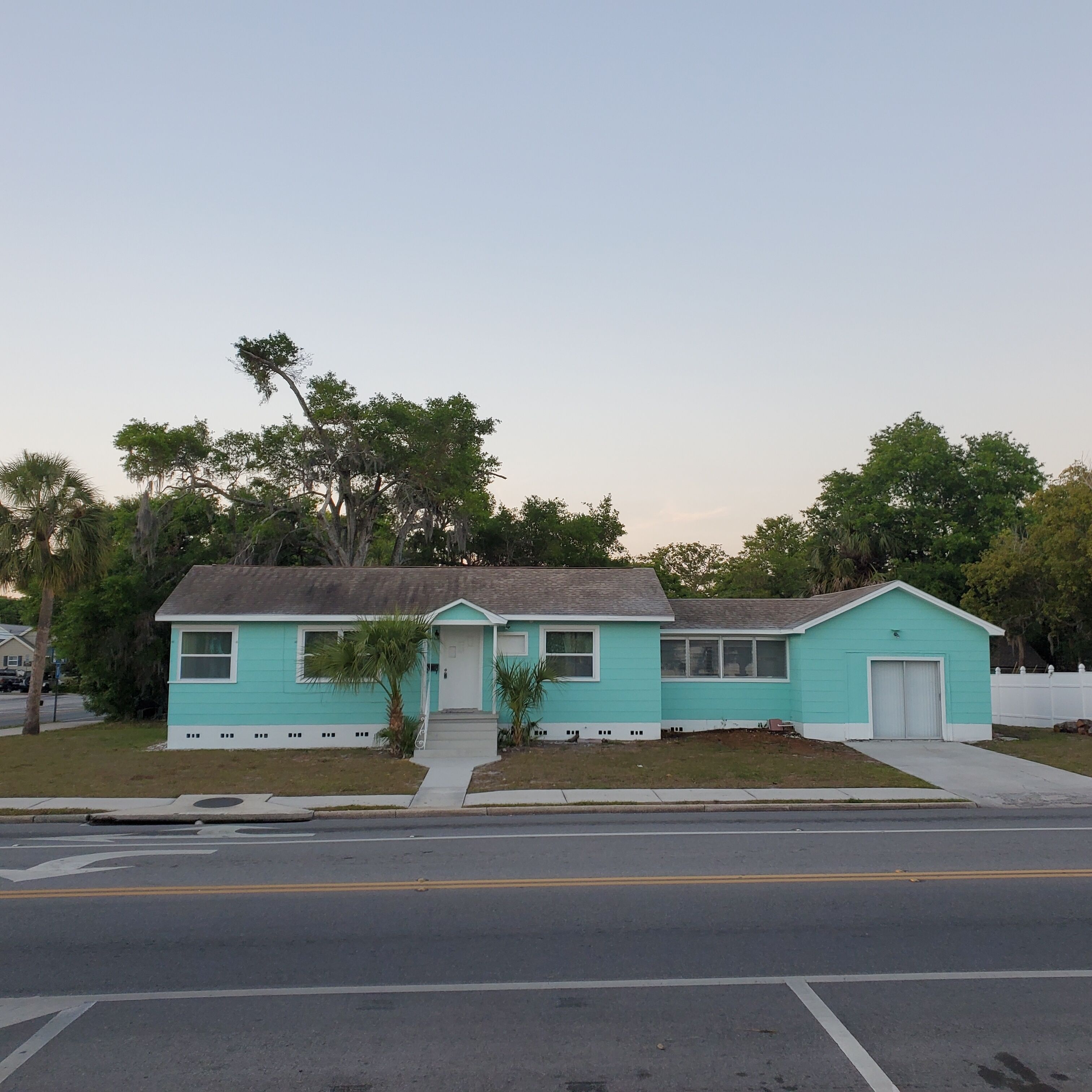 Cozy home walkable boho downtown