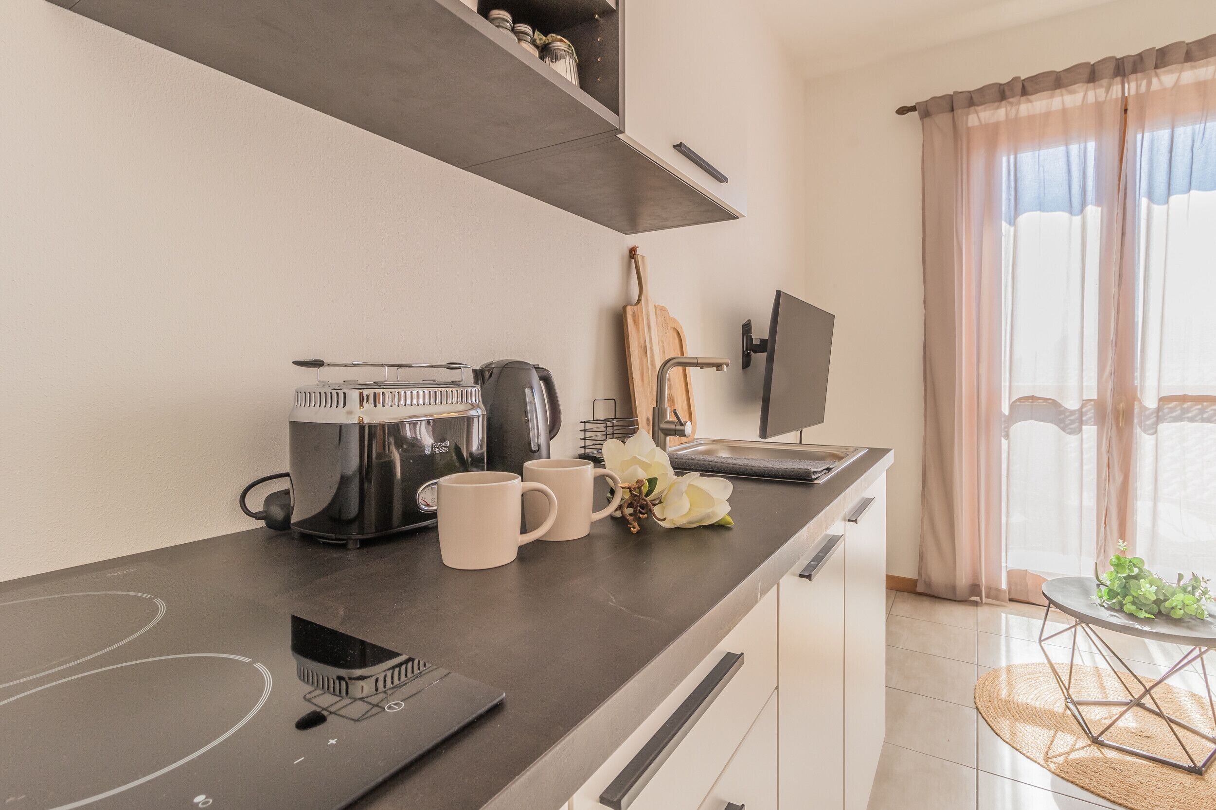 Frigorifero, forno, lavastoviglie, macchina per tè/caffè