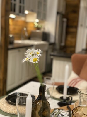 Dining - Sawdust city haus (Gravenhurst)