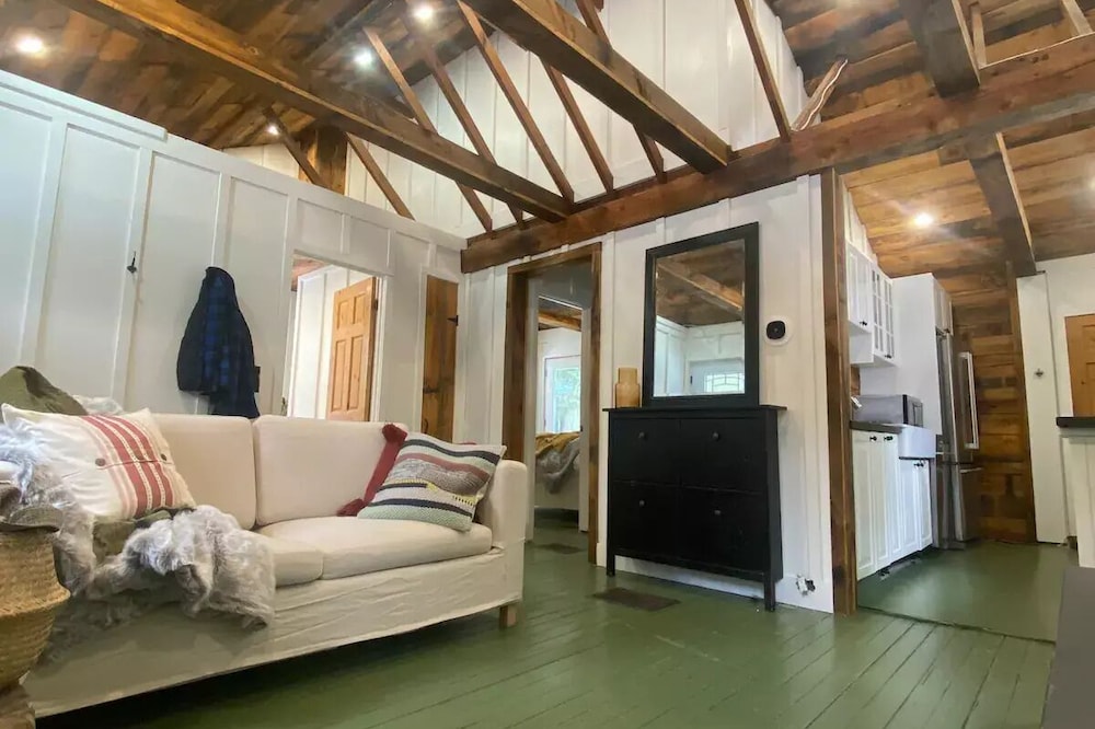 Sawdust city haus