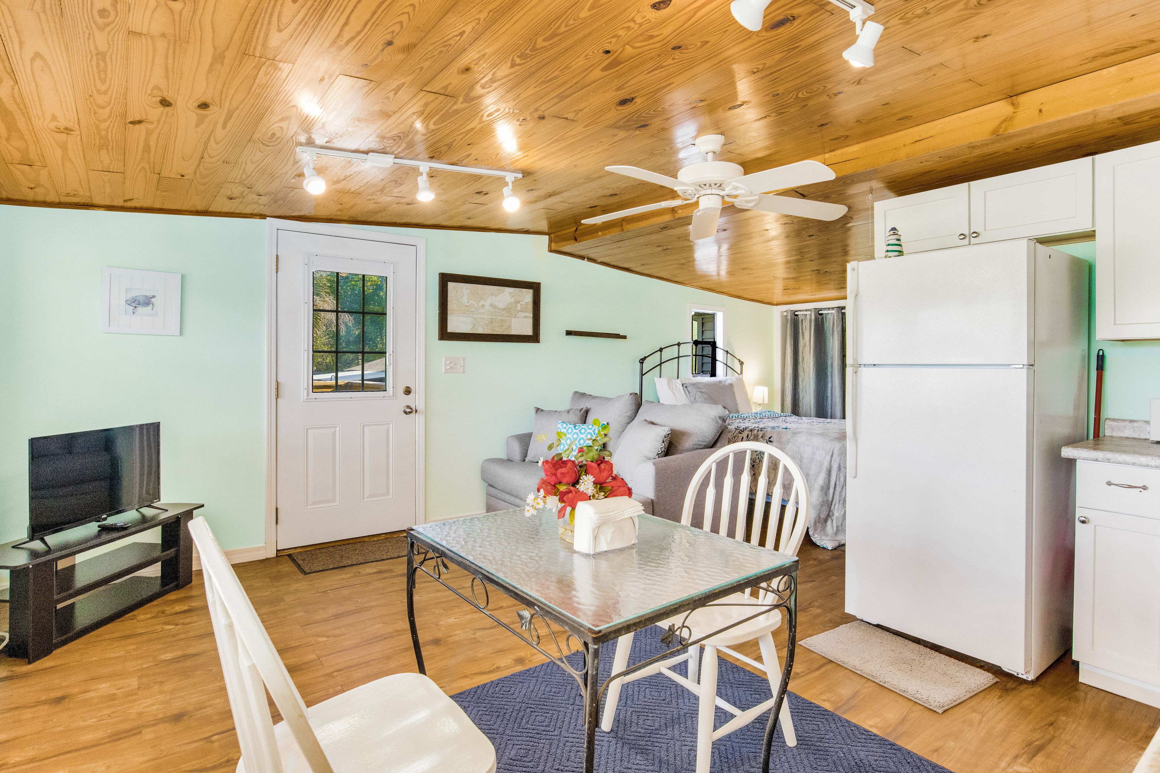 Herron House - 🌊Waterfront, 🛶 Kayaks, 🐶 Dog Friendly