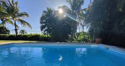 Piscine Privative et vue mer Dans Résidence Calme