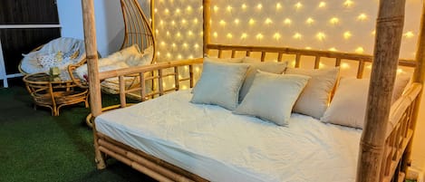 1 bedroom, desk, free WiFi, bed sheets