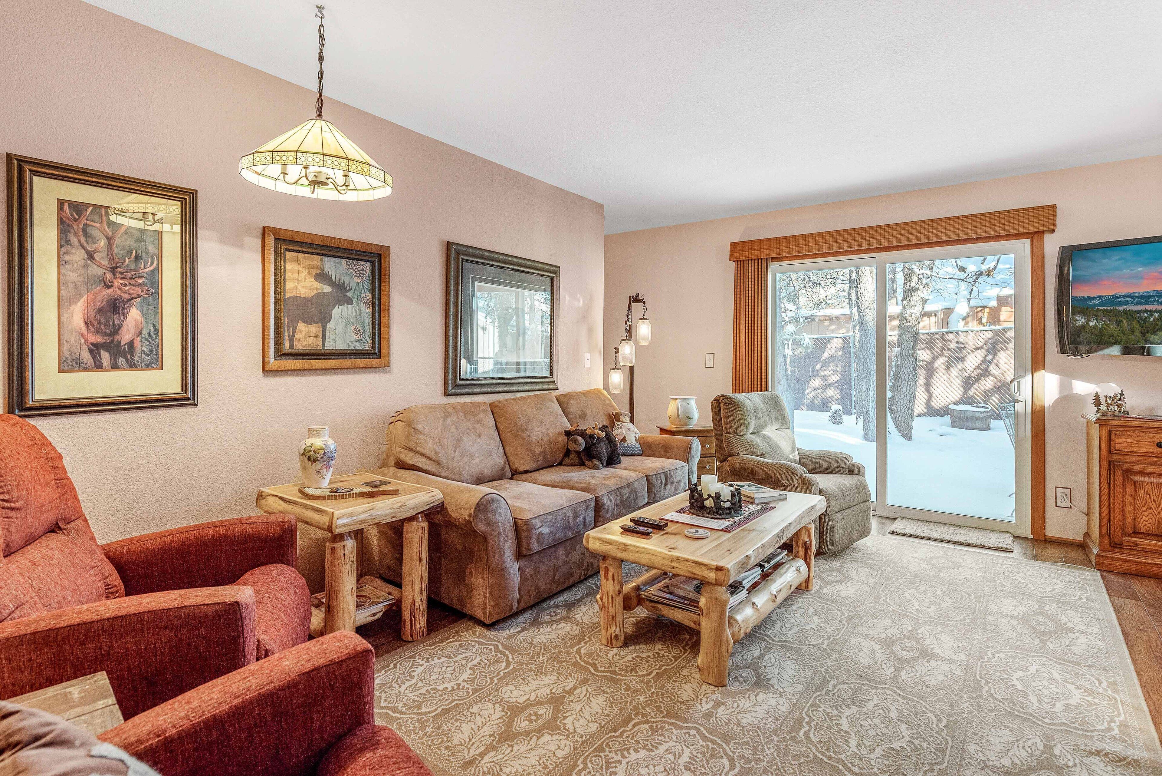 Updated pet-friendly home with fenced yard, deck, near attractions and more!