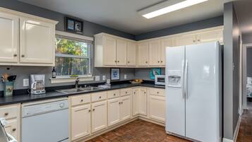 Rumah, 3 kamar tidur | Dapur pribadi | Lemari es