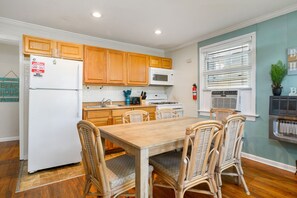 Fridge, microwave, oven, stovetop - The Beach House on 10th St #5 by Seaside Vacations & Sales (Ocean City)