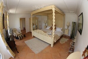 8 habitaciones, wifi y ropa de cama 