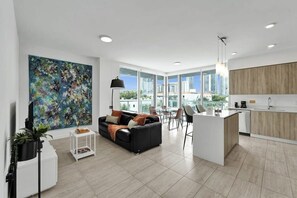 Fernseher, Arbeitsbereiche