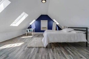 6 多间卧室、办公桌、熨斗/熨衣板、WiFi