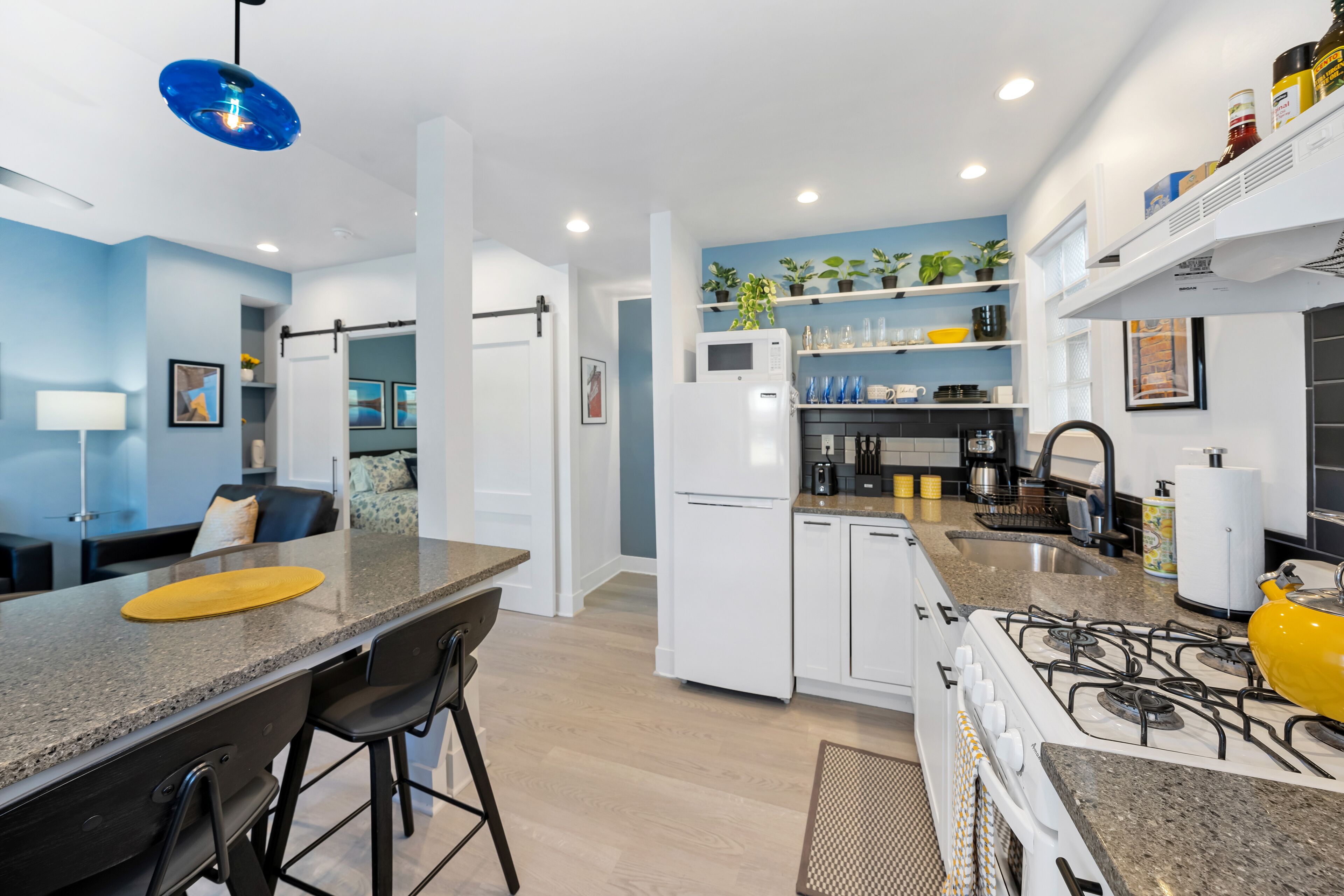 Stay in the heart of Greenwood Lake minutes away from the lake 