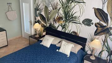 2 Schlafzimmer, Bügeleisen/Bügelbrett, Reisekinderbett, Bettwäsche