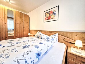 2 間睡房、上網