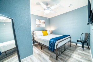 2 bedrooms, iron/ironing board, WiFi, bed sheets