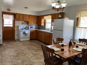 Fridge, microwave, oven, stovetop -  cute and spacious brick house with plenty of boat parking (James Creek)