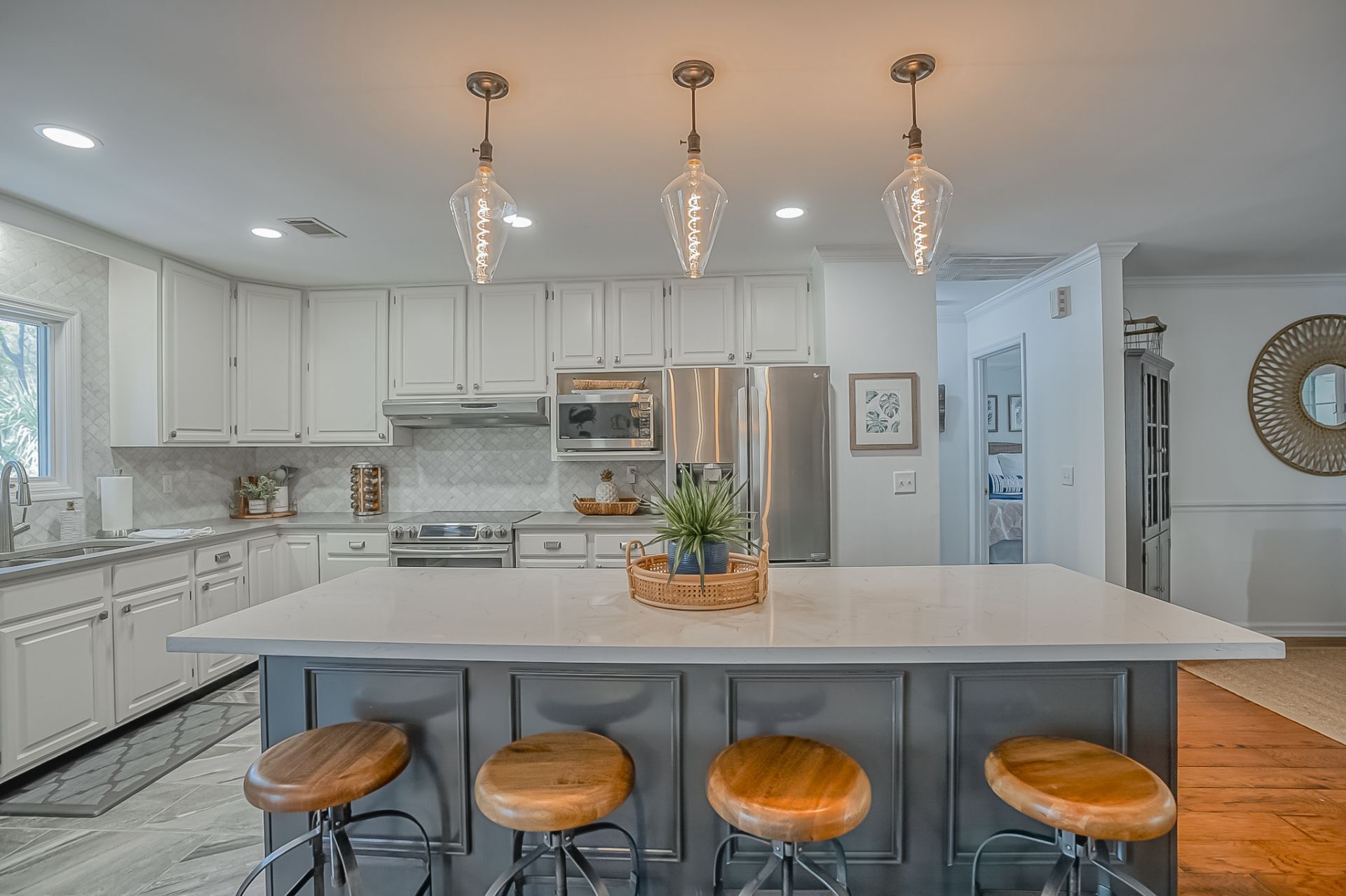 4 bed 4 Bath, Golf Cart and Amenity Cards Available