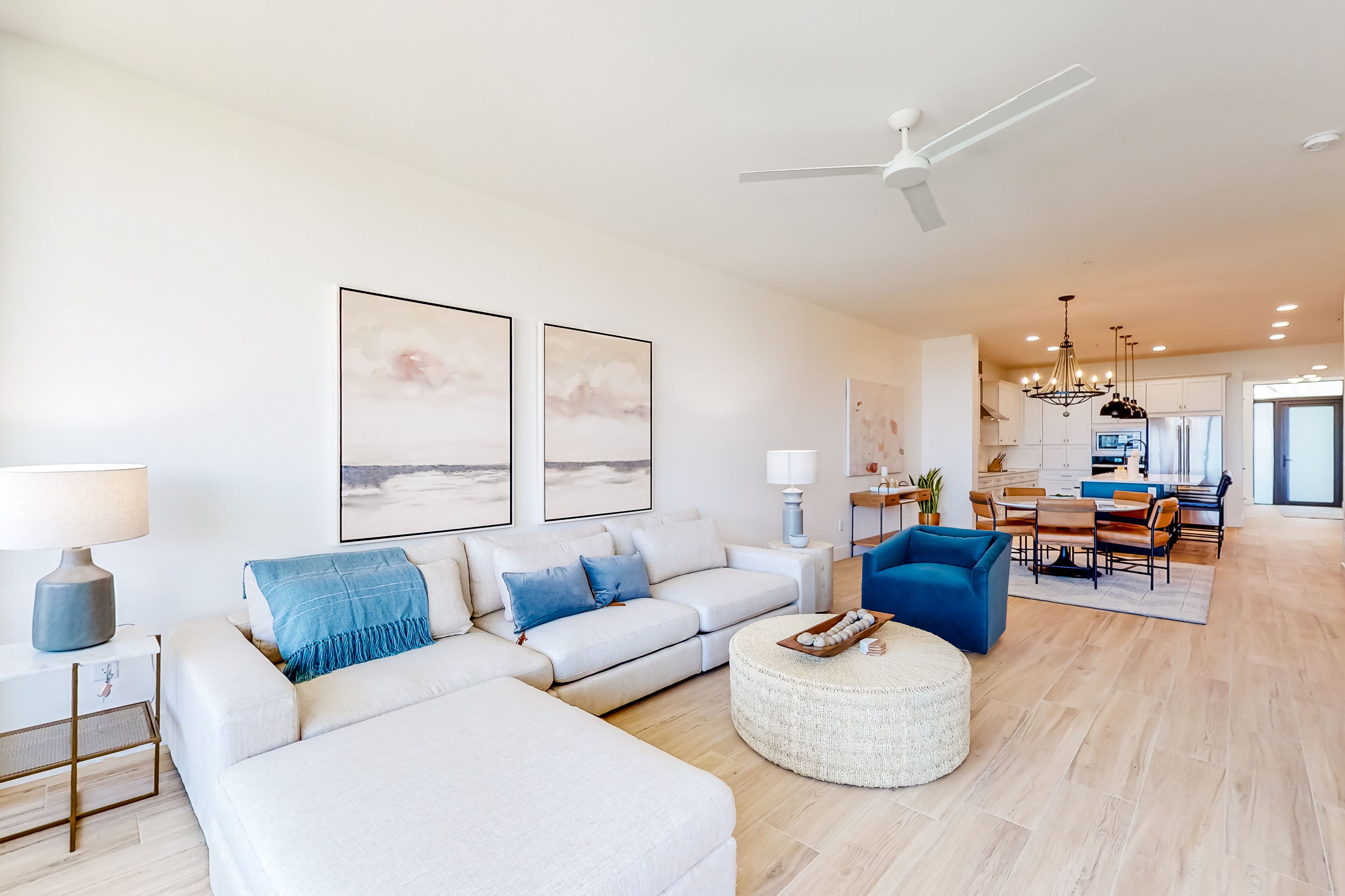 Inviting waterfront apartment with pool, beach access, hot tub, & W/D