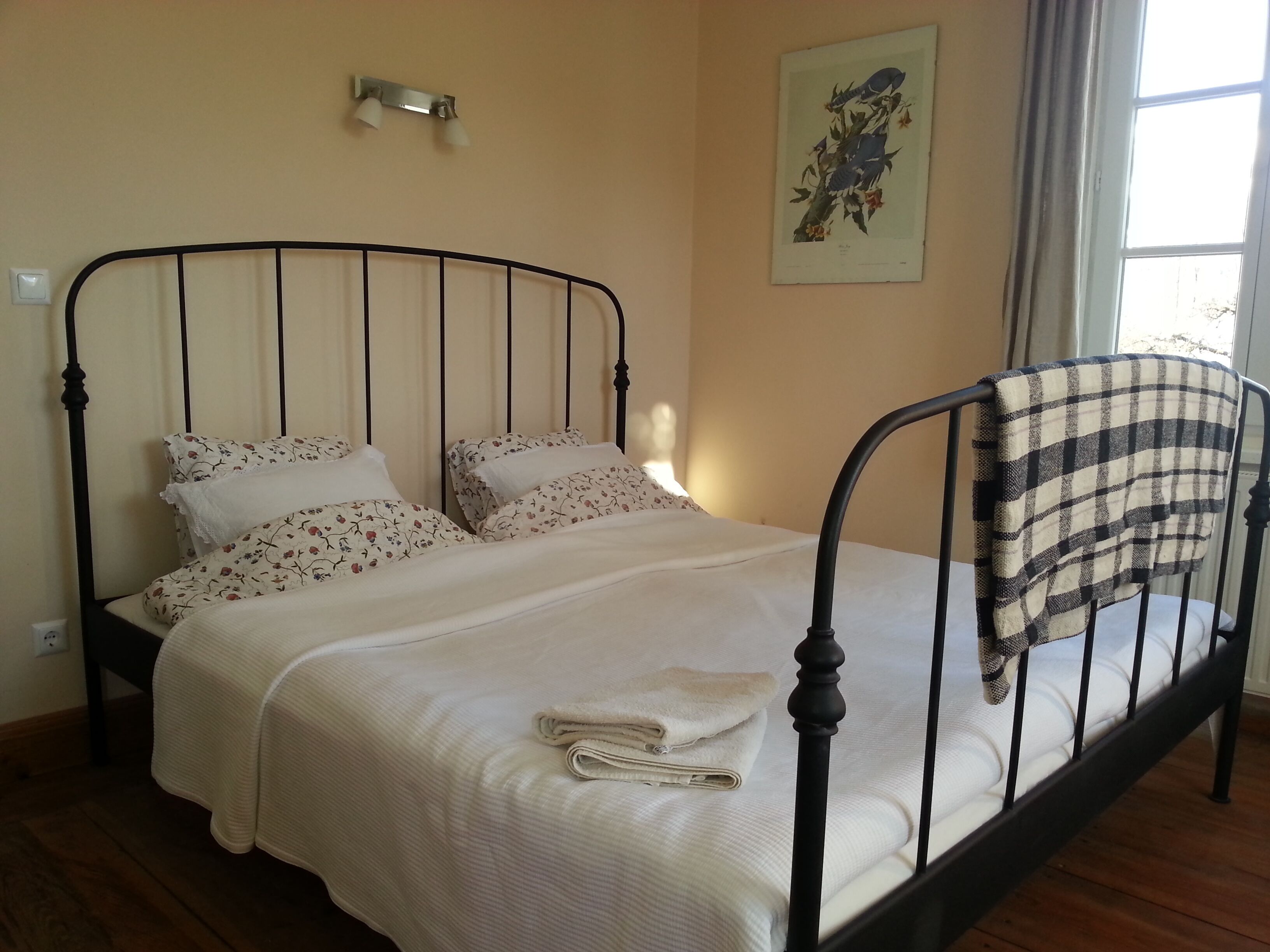 1 bedroom, iron/ironing board, travel cot, free WiFi