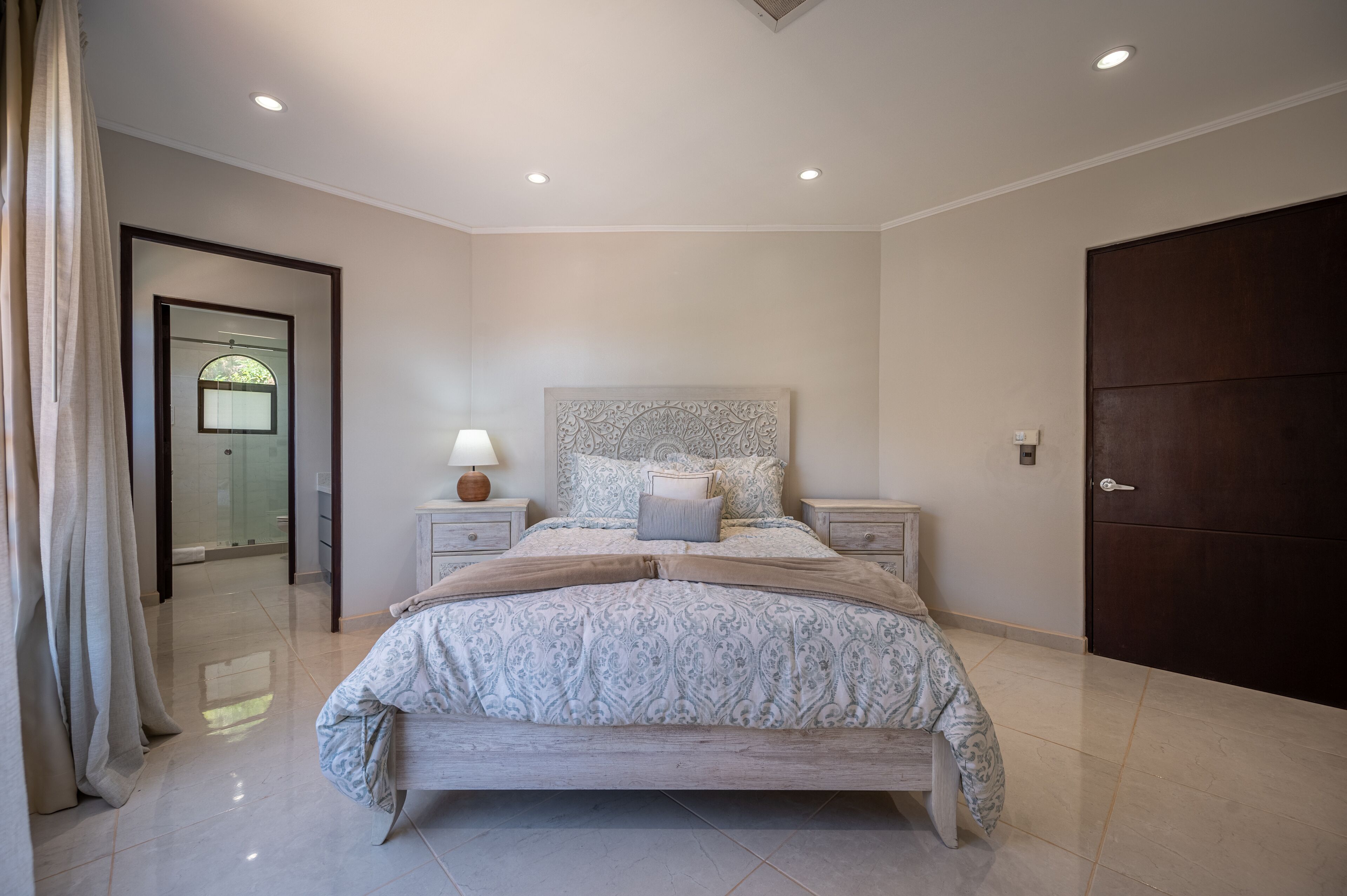 Marina Real 21A Gorgeous Condo, Great Location!