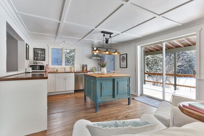 Cozy country 2 bedroom rental unit in Knowlton Village