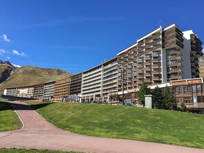 Perched on a hillside, this hotel offers stunning views of the surrounding landscape from its multi-story design with balconies on each floor.