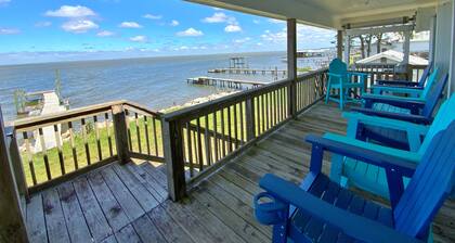 Bay Front w/ Private Fishing Pier
