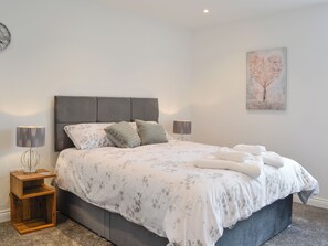 3 habitaciones, wifi gratis y ropa de cama