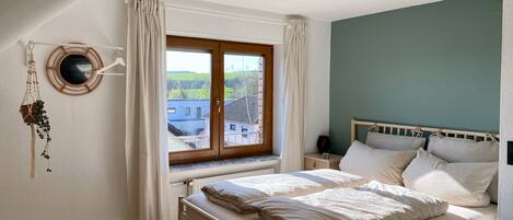 1 chambre, bureau, fer et planche Ă repasser, accĂšs au Wi-Fi (inclus)