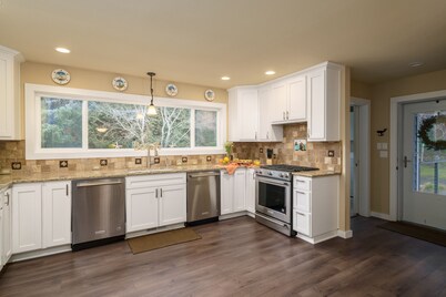 Ocean Views, Room to Gather, Dream Kitchen Made for Sharing, Spacious Deck, and Dogs Welcome
