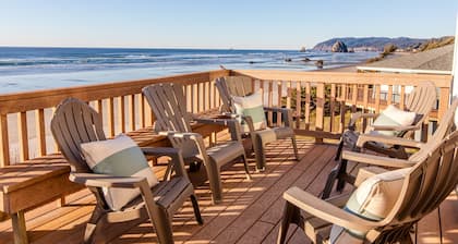 Oceanfront, Large Deck with Panoramic Beach Views, Direct Beach Access, Master on Main Floor