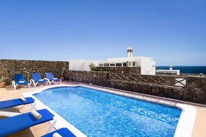 Pool - Villa Calima by Villa Plus (Puerto del Carmen)