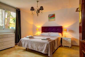 7 Schlafzimmer, Bügeleisen/Bügelbrett, kostenloses WLAN, Bettwäsche