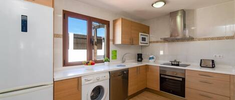 電子レンジ、食器洗い機