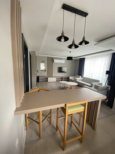 Via Suite