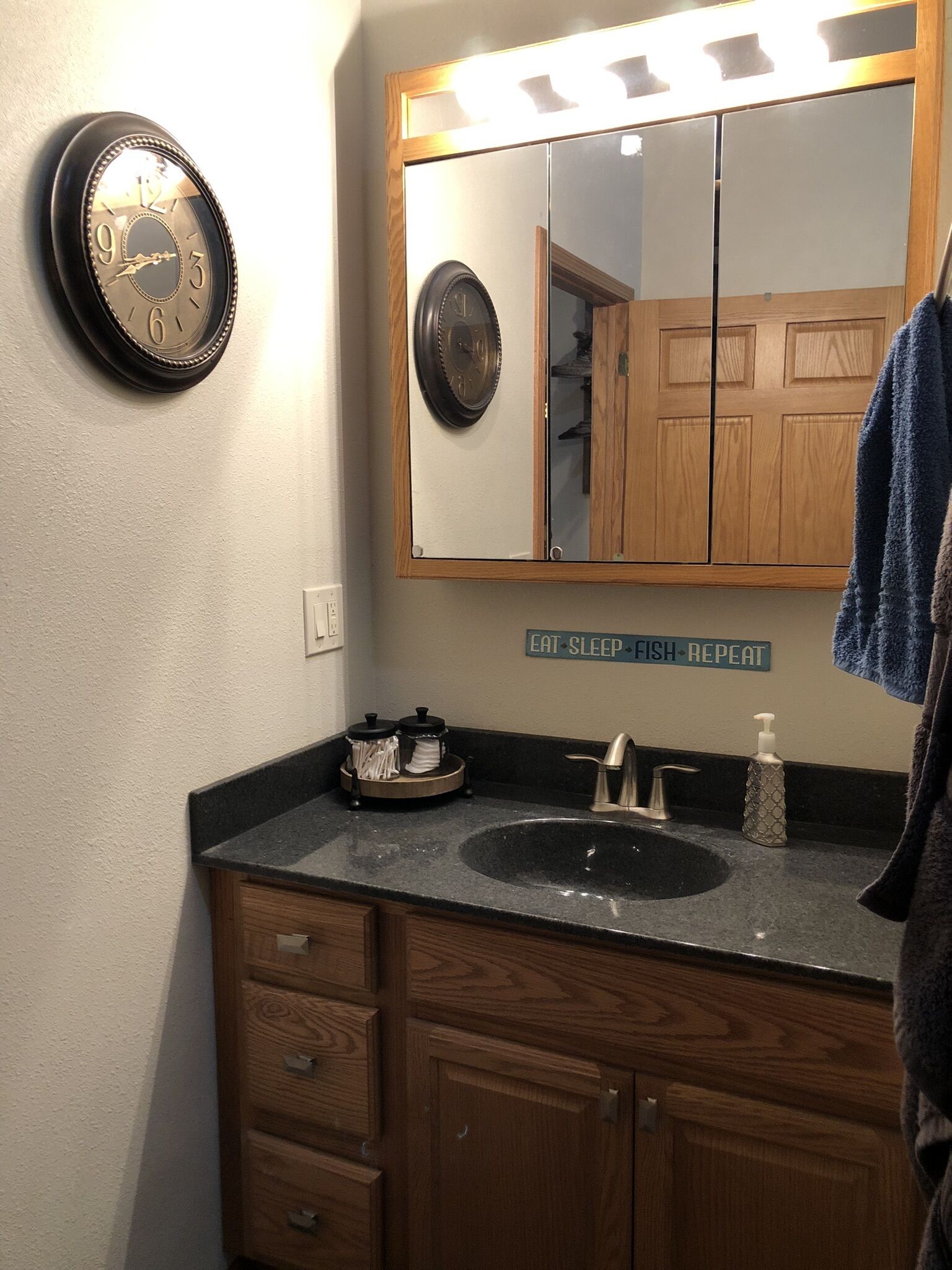 Outdoorsman Paradise- 1/2 mile from Lake Oahe