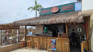 Poolside bar