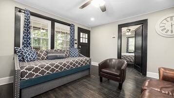 3 bedrooms, iron/ironing board, travel crib, WiFi