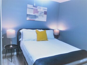 House (2 Bedrooms) | 2 bedrooms, iron/ironing board, bed sheets