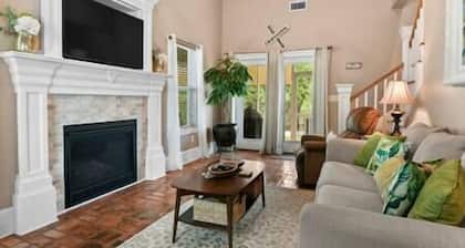 Parkland Cottage on Duck Pond