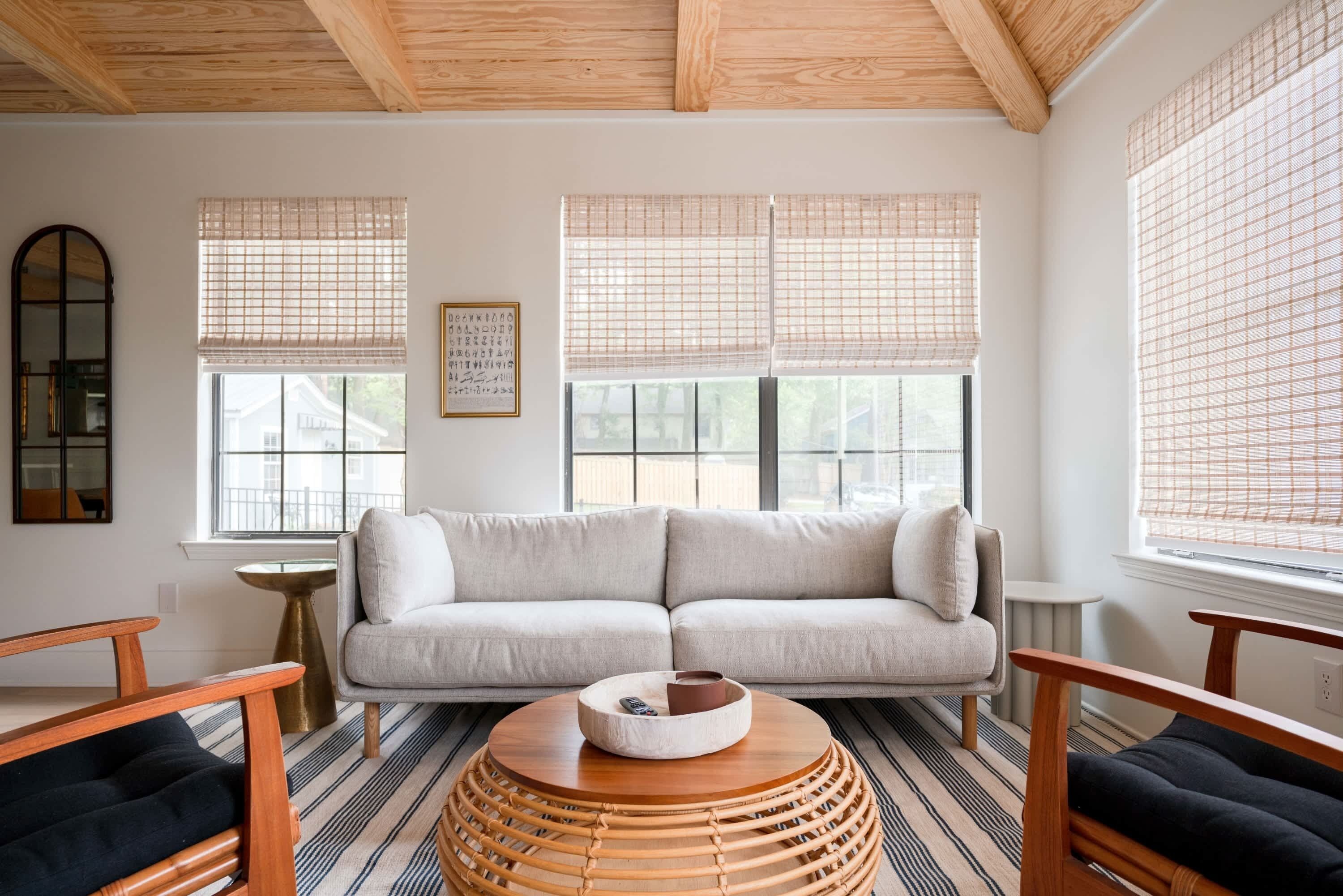 Fernseher, Stereoanlage, Arbeitsbereiche