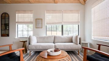 Fernseher, Stereoanlage, Arbeitsbereiche