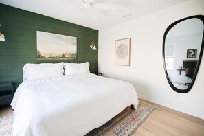 3 makuuhuonetta, työpöytä, silitysrauta/-lauta, Wi-Fi