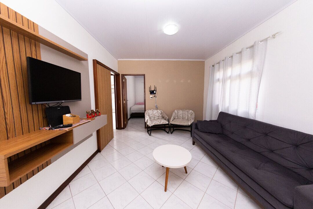 Casa c churrasqueira em Governador Celso Ramos/SC